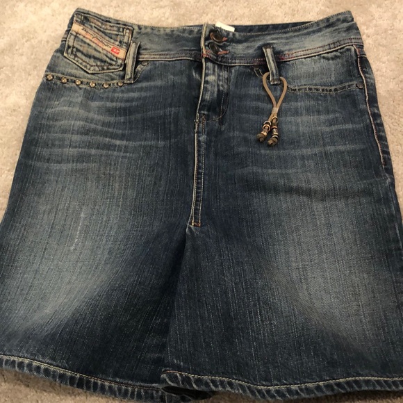 DIESEL DENIM SKIRT IN MEDIUM WASH - Picture 1 of 7